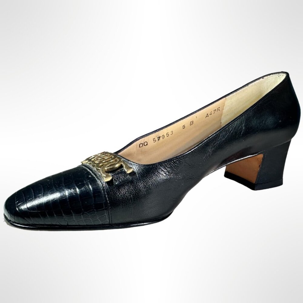 Ferragamo Black Leather Pumps, Size 5, very good condition.